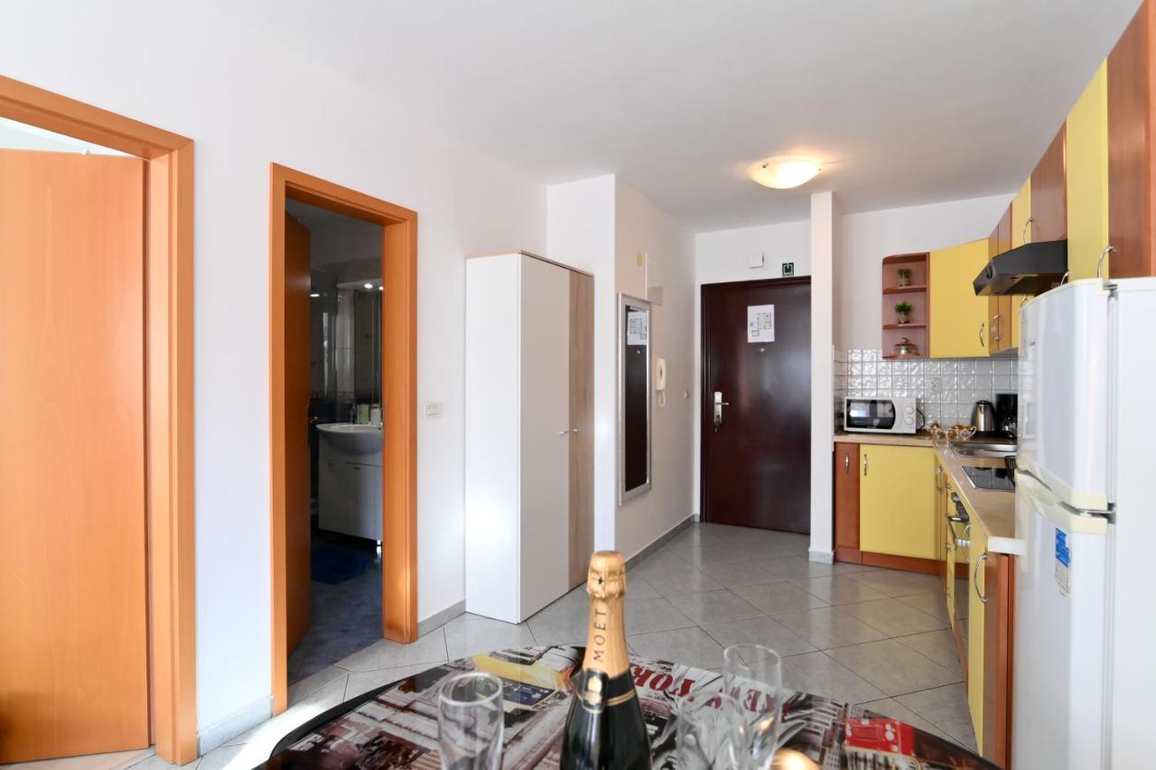 Apartamento Rossy Rijeka Exterior foto